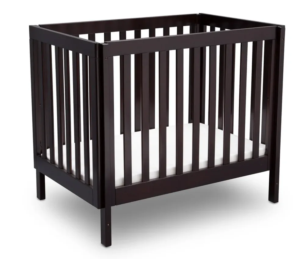 W25049B baby cot — side view, solid pine frame